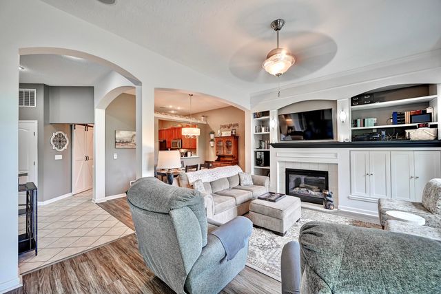 5804 Bunkers Avenue, 102B, Burlington, KY 41005
