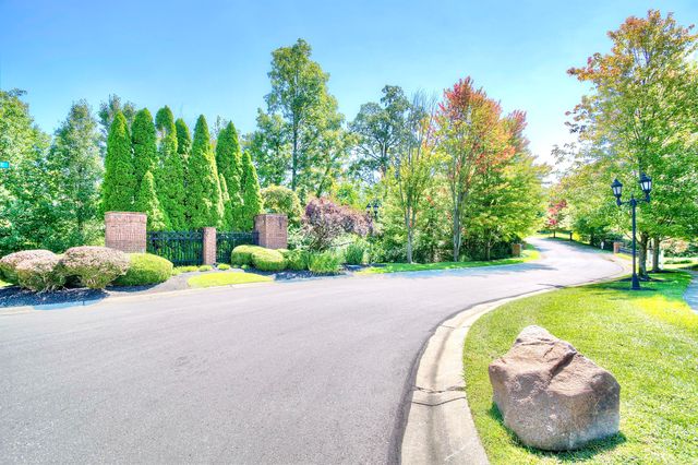 5804 Bunkers Avenue, 102B, Burlington, KY 41005