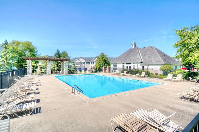 5804 Bunkers Avenue, 102B, Burlington, KY 41005