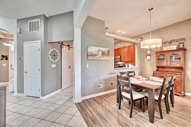 5804 Bunkers Avenue, 102B, Burlington, KY 41005