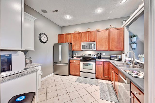 5804 Bunkers Avenue, 102B, Burlington, KY 41005