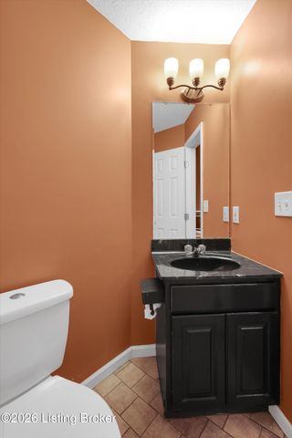 5514 Woodcross Pl, Louisville, KY 40229