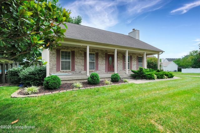 5514 Woodcross Pl, Louisville, KY 40229