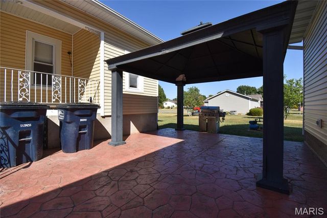 500 Benton Street, Mount Olive, IL 62069