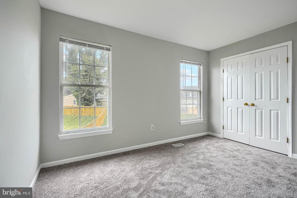 Image 33 of property listing at 20 SUNRISE CT, Randallstown, MD 21133