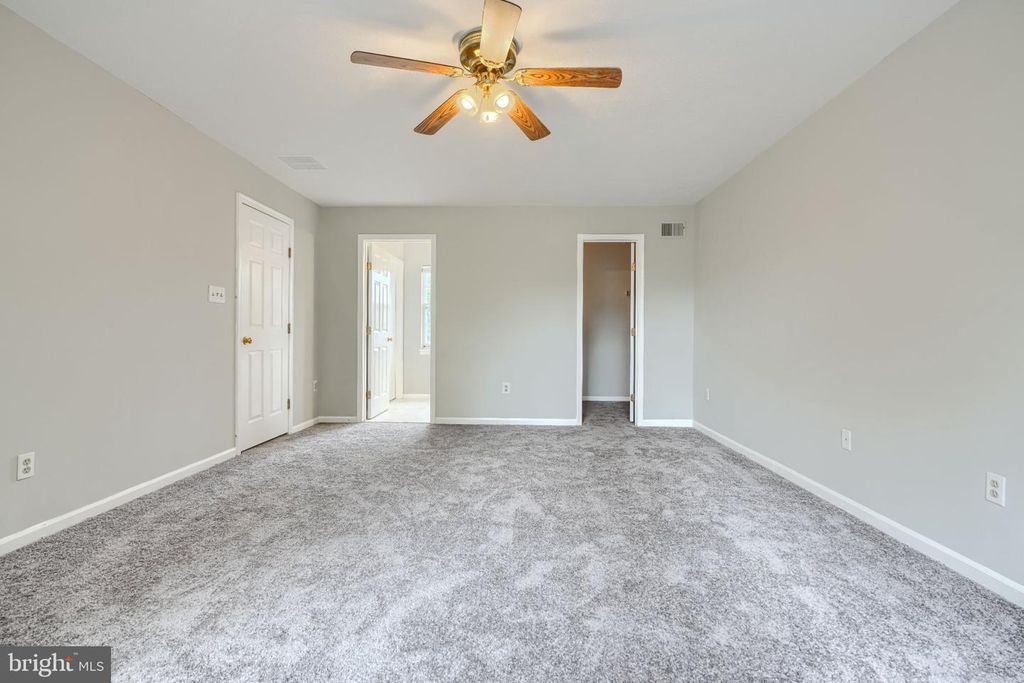 Image 41 of property listing at 20 SUNRISE CT, Randallstown, MD 21133