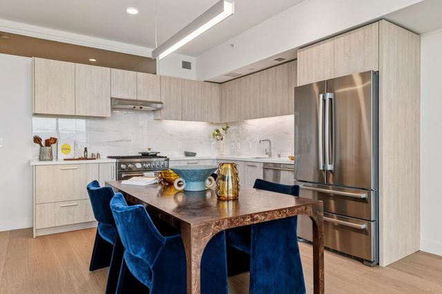 188 W Saint James Street 11905, San Jose, CA 95110
