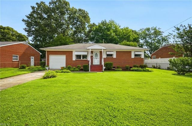 220 Manchester DR, Hampton, VA 23666