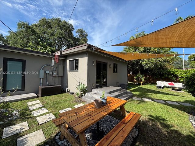 510 Raven Ave, Miami Springs, FL 33166