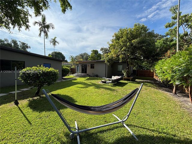 510 Raven Ave, Miami Springs, FL 33166