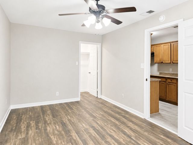 4412 Central Lane, Balch Springs, TX 75180