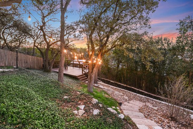 2006 Wychwood DR, Austin, TX 78746