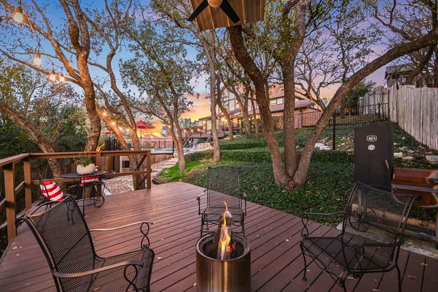 2006 Wychwood DR, Austin, TX 78746