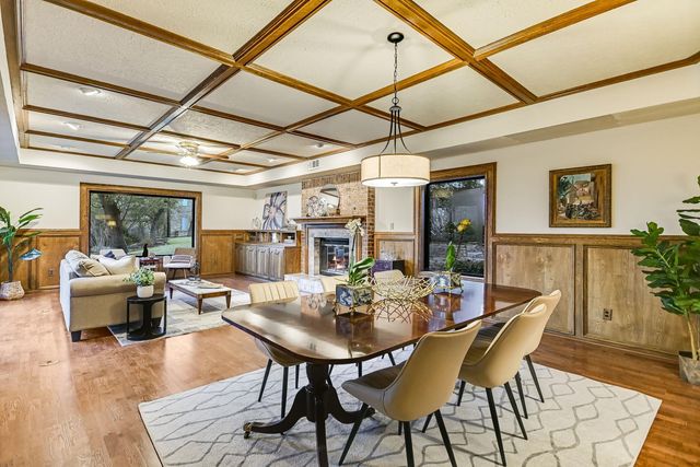 2006 Wychwood DR, Austin, TX 78746