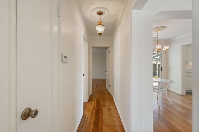921 Hall Street, San Carlos, CA 94070