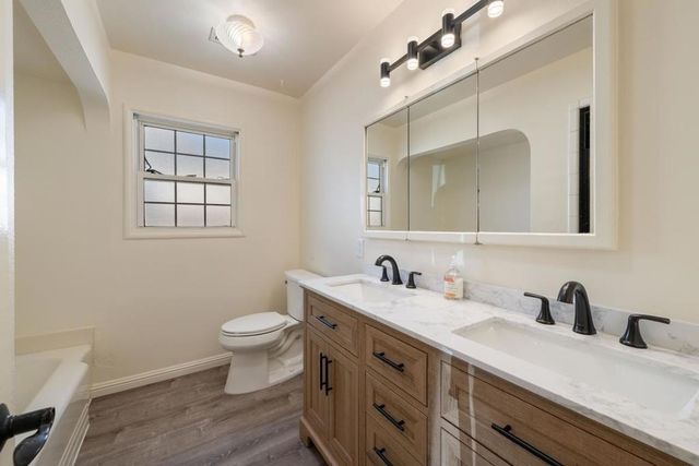 921 Hall Street, San Carlos, CA 94070