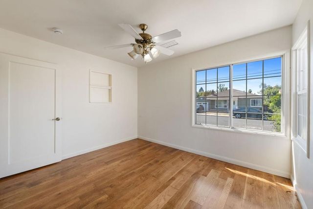921 Hall Street, San Carlos, CA 94070
