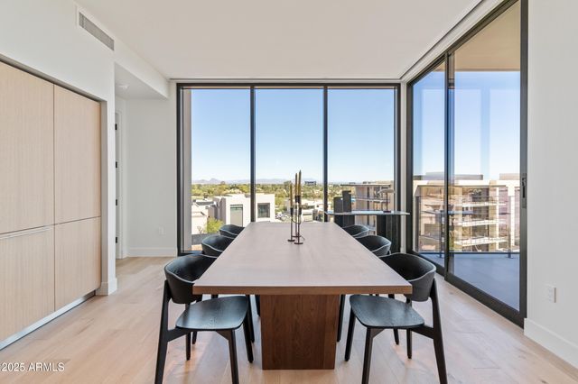 5000 N CAMELBACK RIDGE Drive 302, Scottsdale, AZ 85251