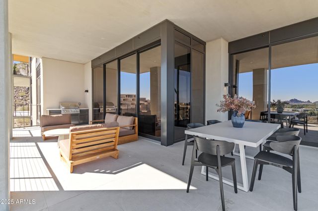 5000 N CAMELBACK RIDGE Drive 302, Scottsdale, AZ 85251