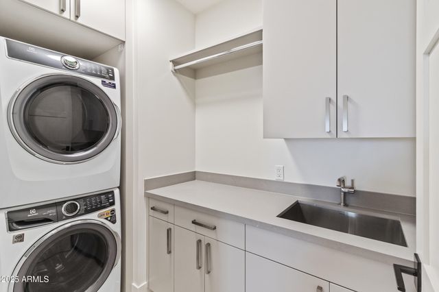 5000 N CAMELBACK RIDGE Drive 302, Scottsdale, AZ 85251