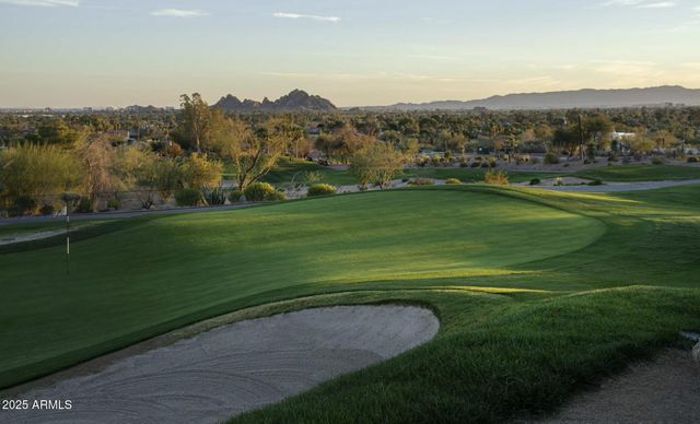 5000 N CAMELBACK RIDGE Drive 302, Scottsdale, AZ 85251