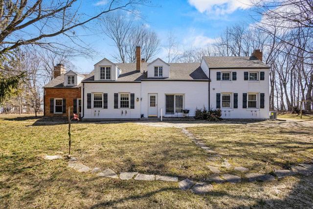 3607 S 10th Street, Manitowoc, WI 54220