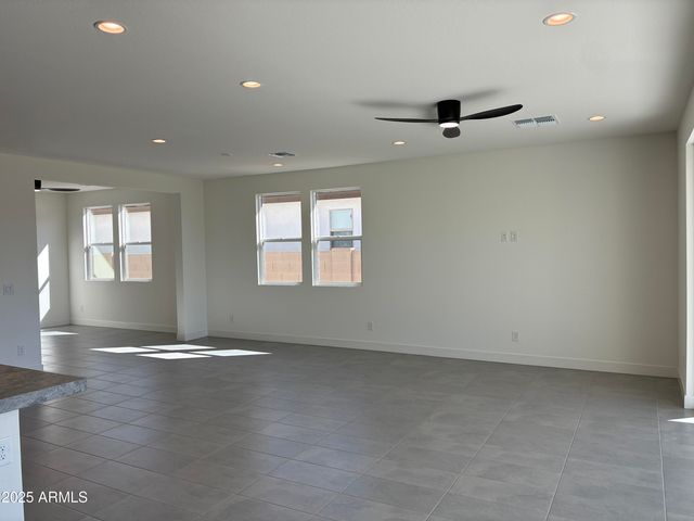 10862 N BROWNSVILLE Lane, Surprise, AZ 85388