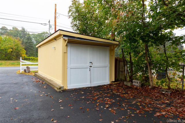 1030 Route 199, Red Hook, NY 12571