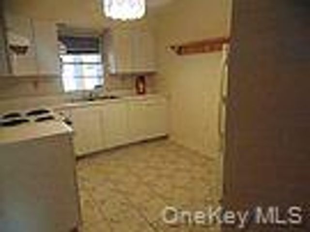 1030 Route 199, Red Hook, NY 12571