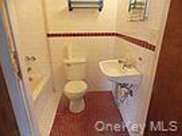 1030 Route 199, Red Hook, NY 12571