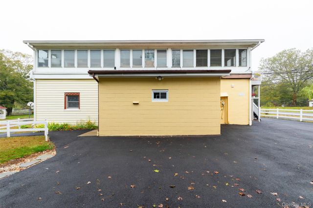 1030 Route 199, Red Hook, NY 12571