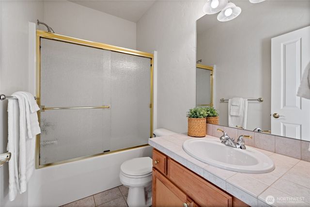 4120 Stonehaven Lane SE, Olympia, WA 98501