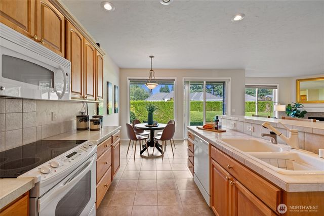 4120 Stonehaven Lane SE, Olympia, WA 98501