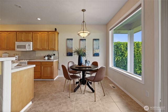 4120 Stonehaven Lane SE, Olympia, WA 98501