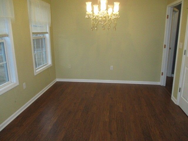 1200 Woodvale Dr, Gallatin, TN 37066