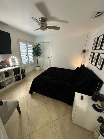 8127 LESIA CIRCLE, Orlando, FL 32835