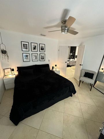 8127 LESIA CIRCLE, Orlando, FL 32835