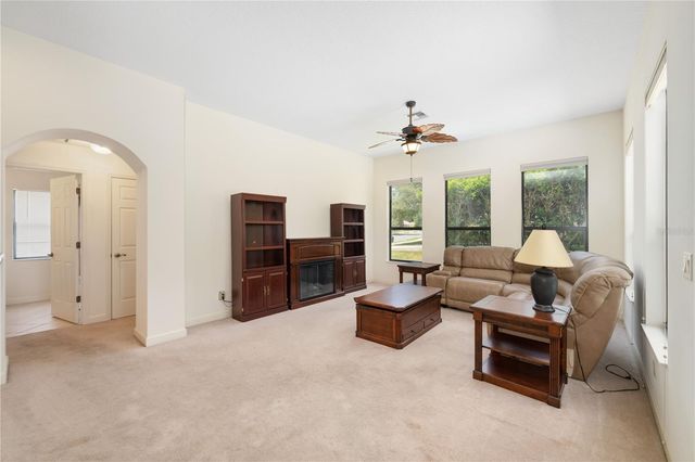 8061 WATERBURY WAY, Mount Dora, FL 32757
