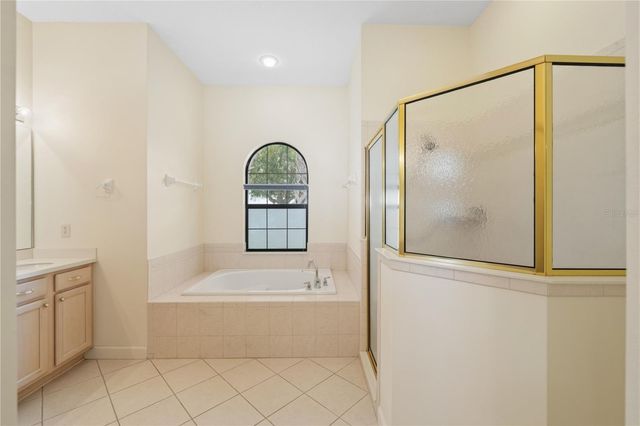 8061 WATERBURY WAY, Mount Dora, FL 32757