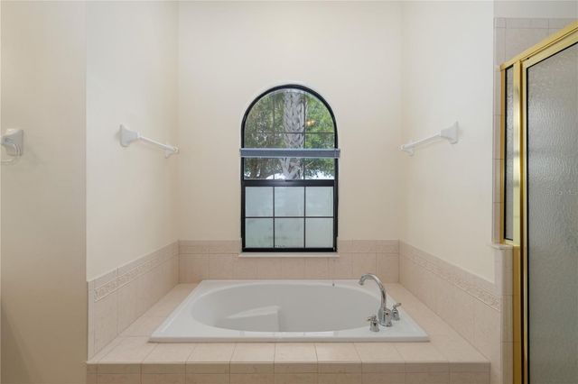 8061 WATERBURY WAY, Mount Dora, FL 32757