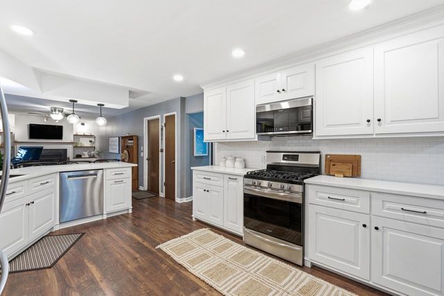 10653 Beacon Hill COURT, Franklin, WI 53132