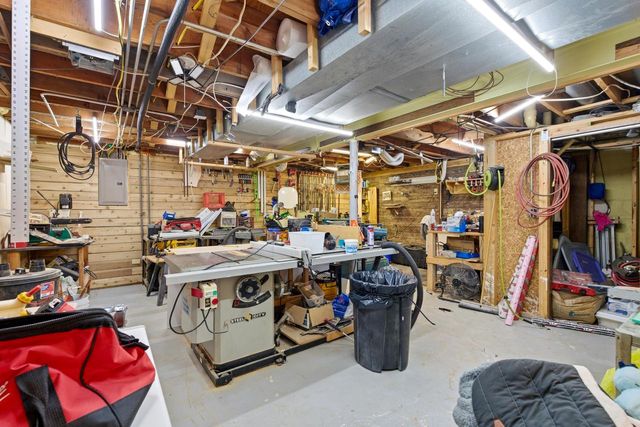10653 Beacon Hill COURT, Franklin, WI 53132