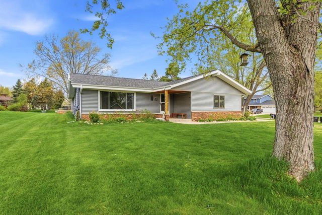 10653 Beacon Hill COURT, Franklin, WI 53132