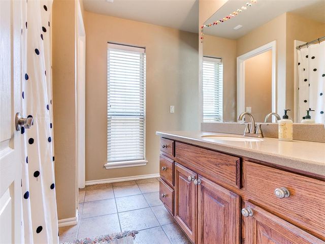 2220 NW 182nd Street, Edmond, OK 73012