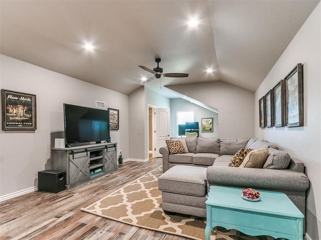 2220 NW 182nd Street, Edmond, OK 73012