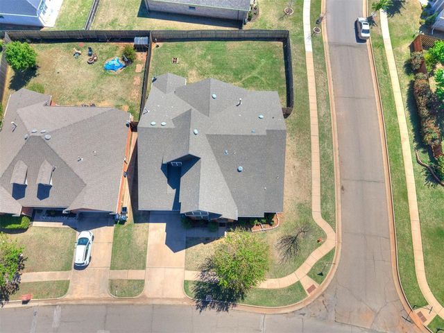 2220 NW 182nd Street, Edmond, OK 73012