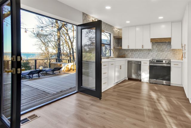 787 Lakeview Drive, Denison, TX 75020