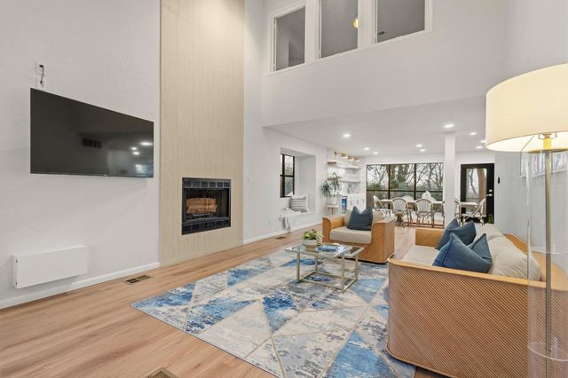 787 Lakeview Drive, Denison, TX 75020