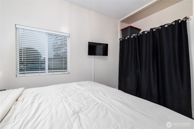 1330 Windsor Avenue, Centralia, WA 98531