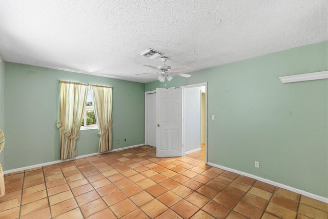 201 W Riverside Drive, Jupiter, FL 33469